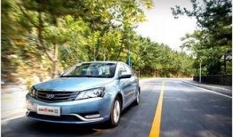 吉利帝豪最新爆料新闻,最新爆料揭示性能与设计革新！”